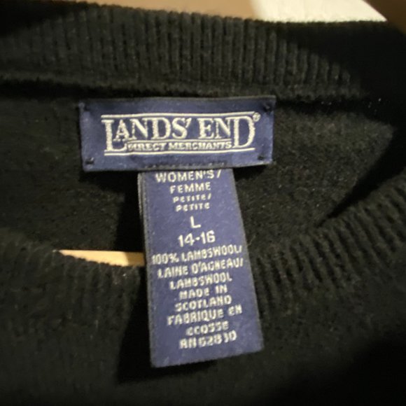 (2) - Lands'End Black 💯Merino Wool Crewneck Made in Scotland Sweater L 1… - Picture 2 of 2